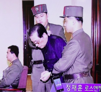 北朝鮮　公開死刑　やり方